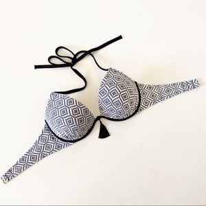 Shade & Shore Black and White Bikini Top